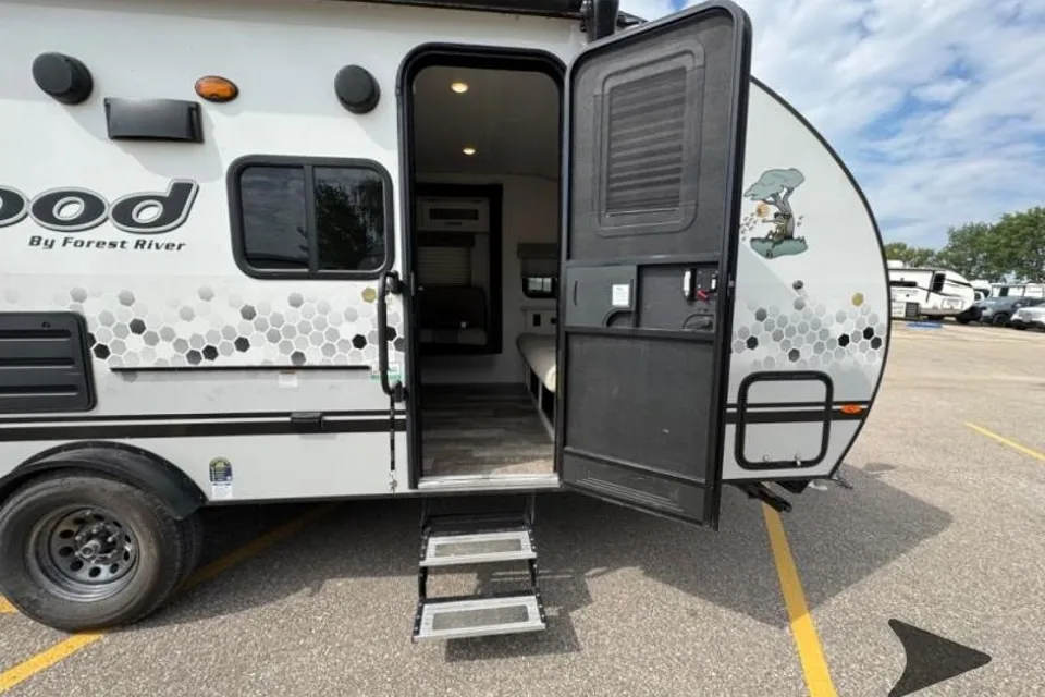 2021 R-Pod Travel Trailer with Bunk Beds