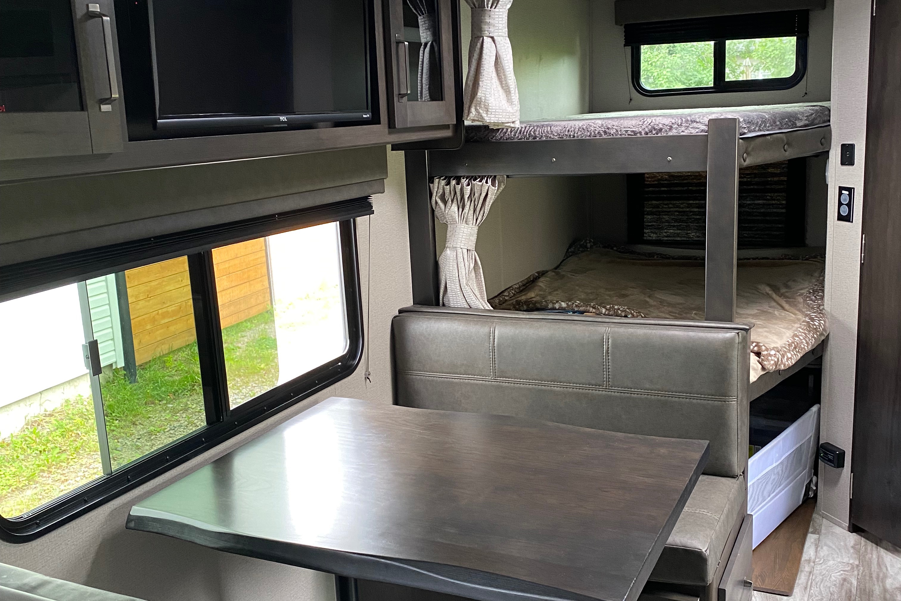 Escape life Grand Design Travel Trailer