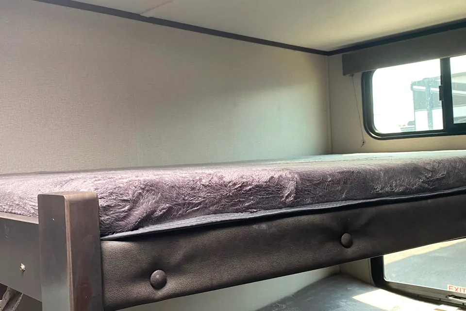 Escape life Grand Design Travel Trailer