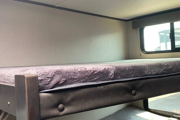Escape life Grand Design Travel Trailer