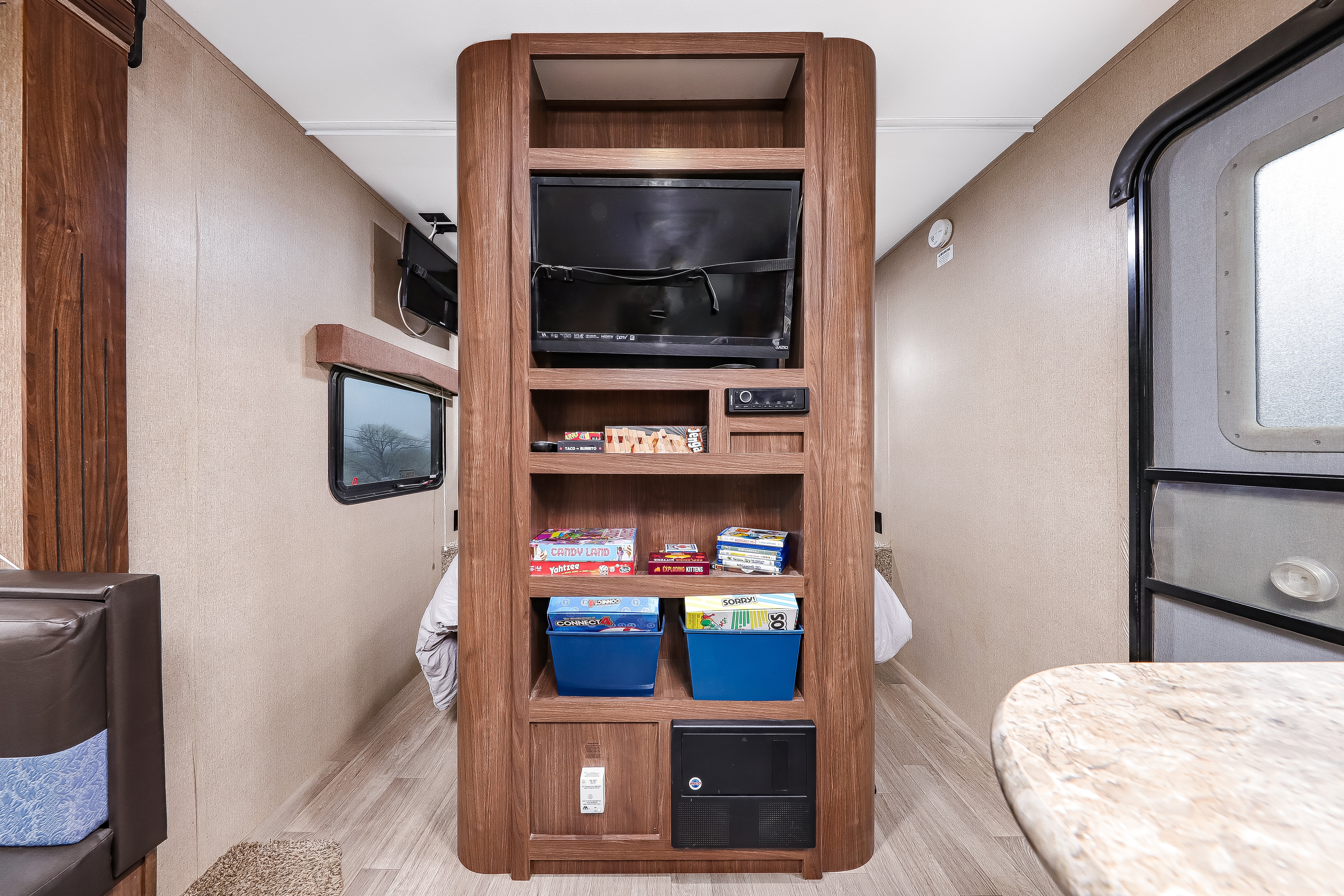 Family Fun Rv Rentals Way of Life's Dutchmen Coleman Lantern - 2 room bunkbed Travel Trailer LC1