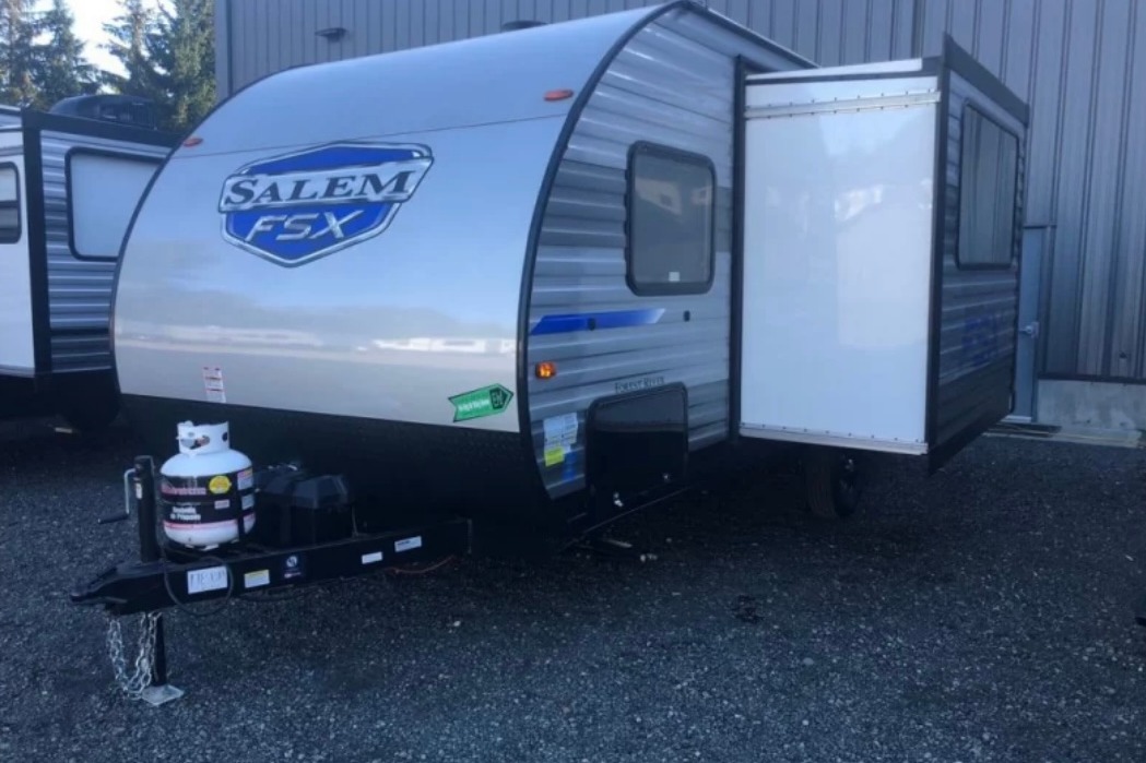 Tristan's Forest River salem fsx Travel Trailer