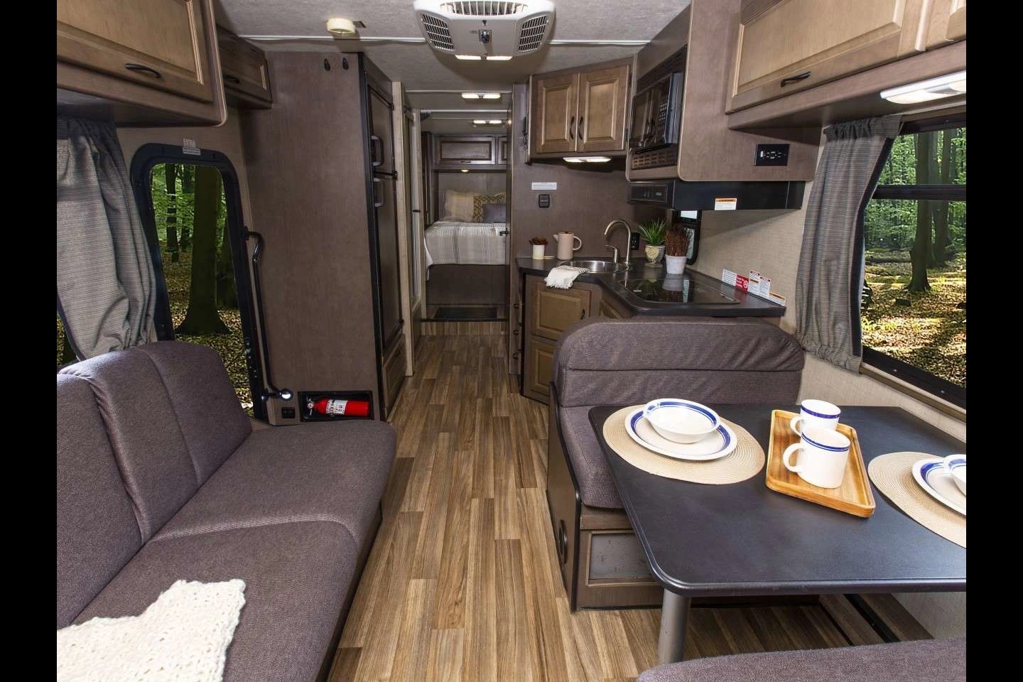 I&F's Thor Motor Coach Majestic 28A Class C