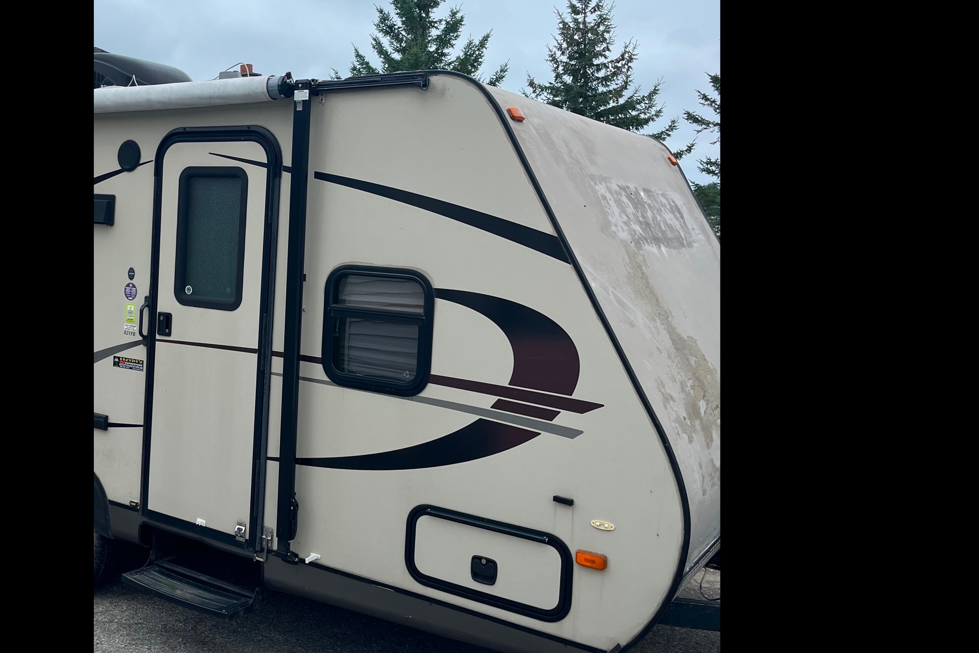 Derekl's Golf Matrix 821 Travel Trailer