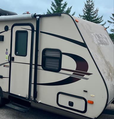 Derekl's Golf Matrix 821 Travel Trailer