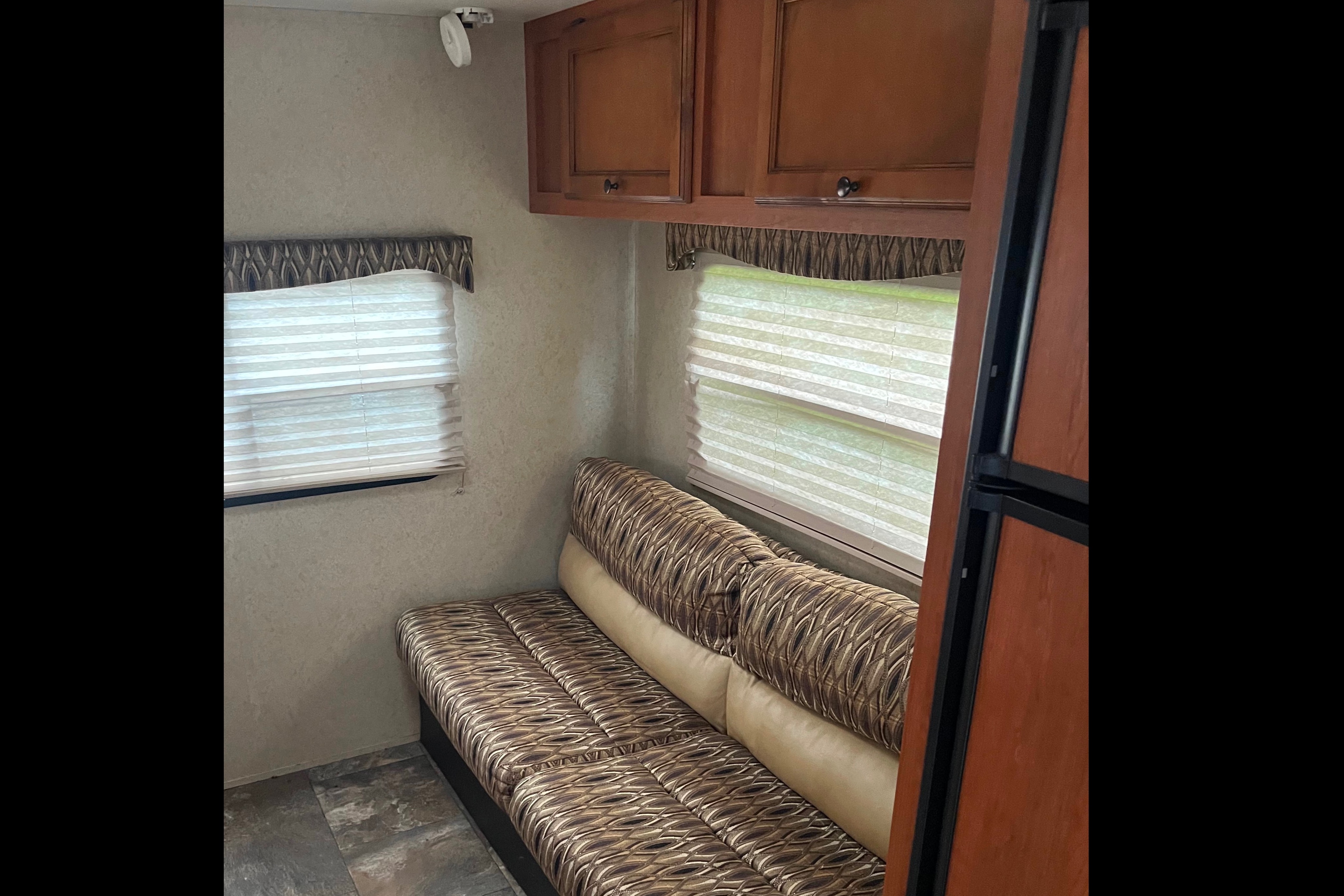 Derekl's Golf Matrix 821 Travel Trailer