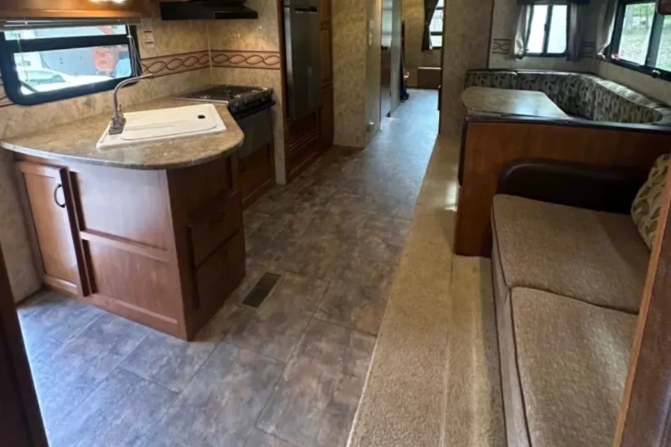 Rolling Retreat, Keystone Bullet Premier 31 BHPR Travel Trailer