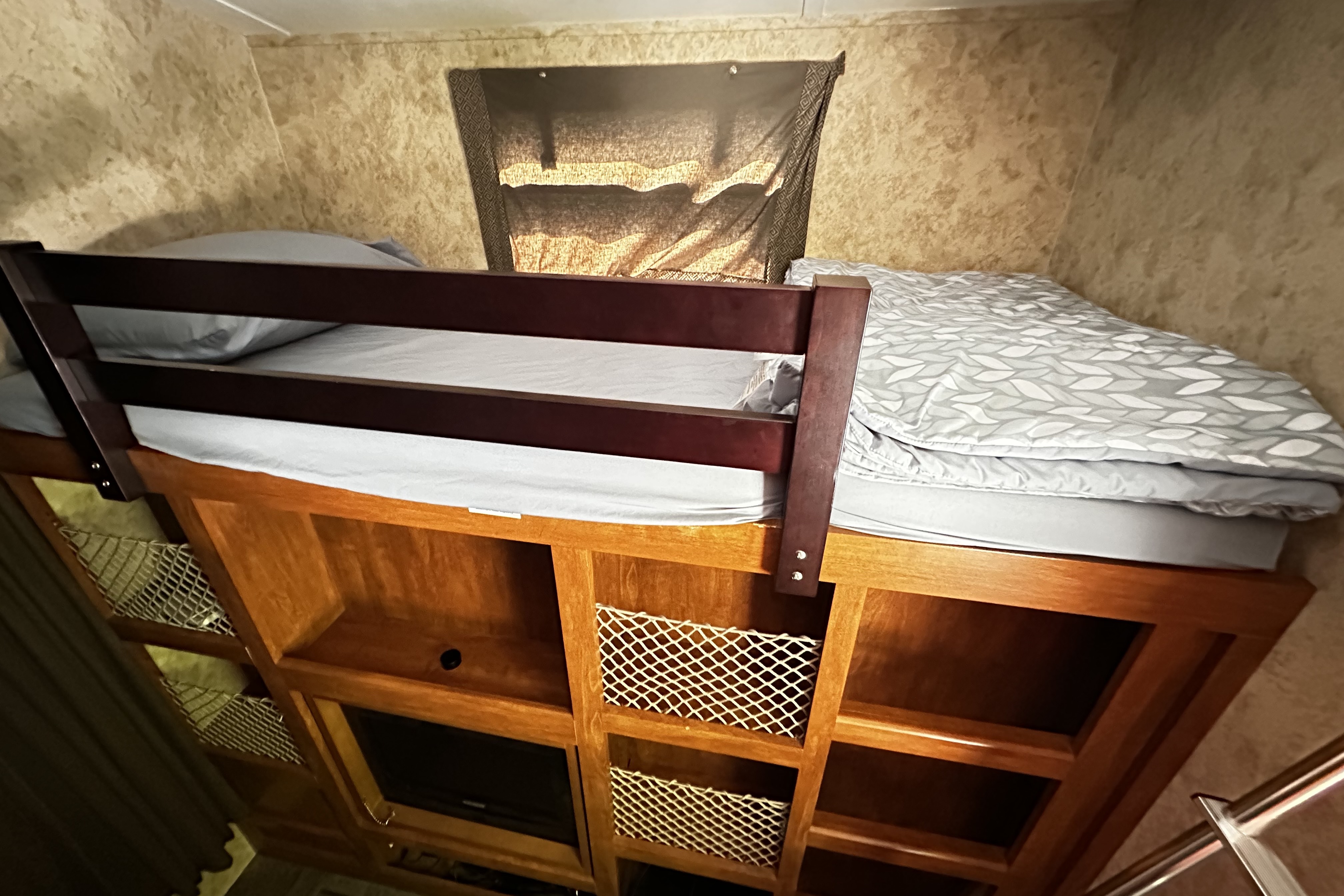 Rolling Retreat, Keystone Bullet Premier 31 BHPR Travel Trailer