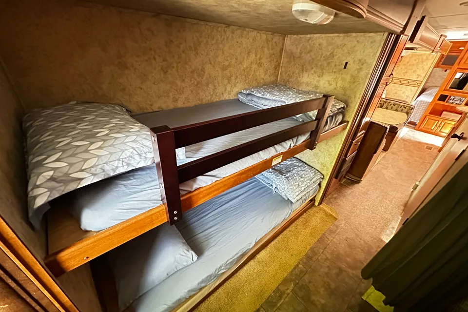 Rolling Retreat, Keystone Bullet Premier 31 BHPR Travel Trailer