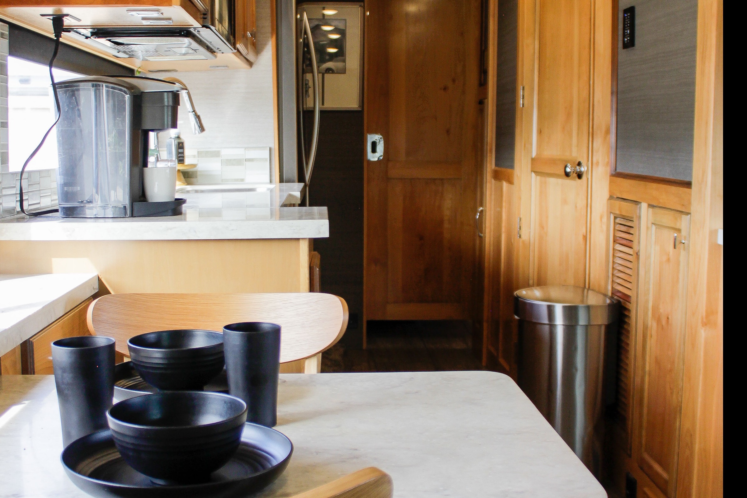 Tiffin Open Road Allegro-private king bedroom, 4 slide-outs, super spacious!