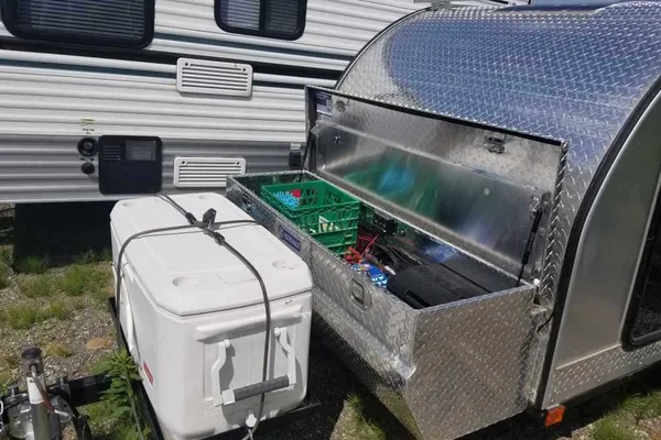 Diamond, The Honest Little Trailer