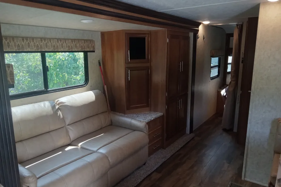 Ray's Forest River Tracer Air Travel Trailer