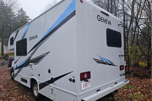Brand New 2024 Geneva 22VT C-Class Easy Glamper