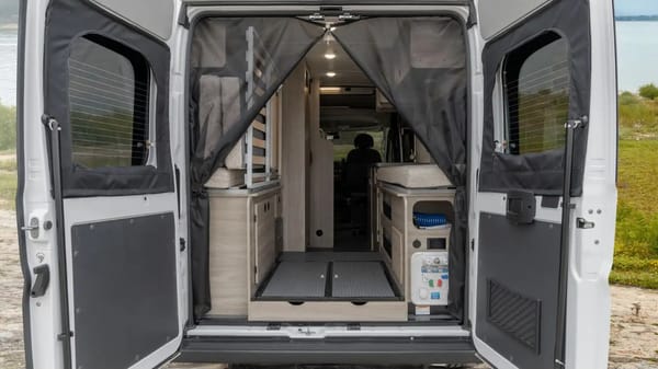 Pristine Winnebago Solis