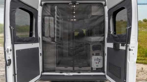 Pristine Winnebago Solis