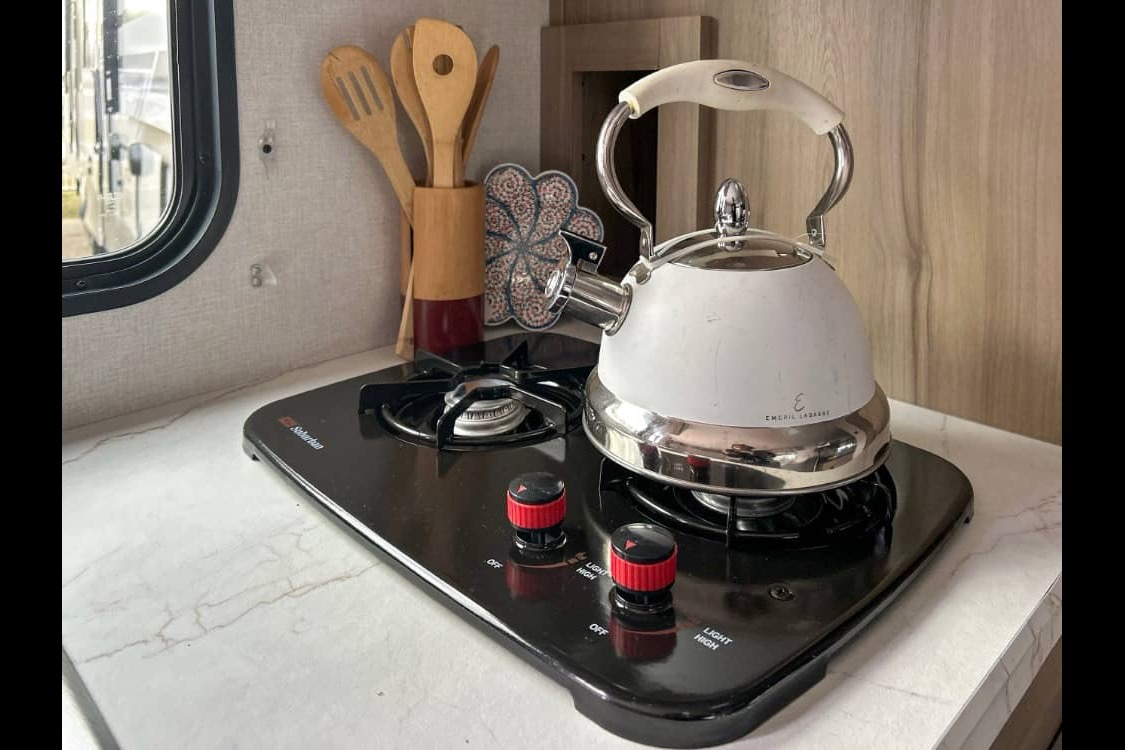 Family Bunkhouse Camper • Sleeps 5 • Delivery & Setup Included • Easy Camping