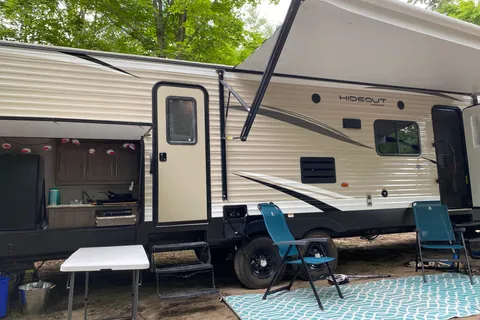 Keystone Hideout 31RBDS Travel Trailer
