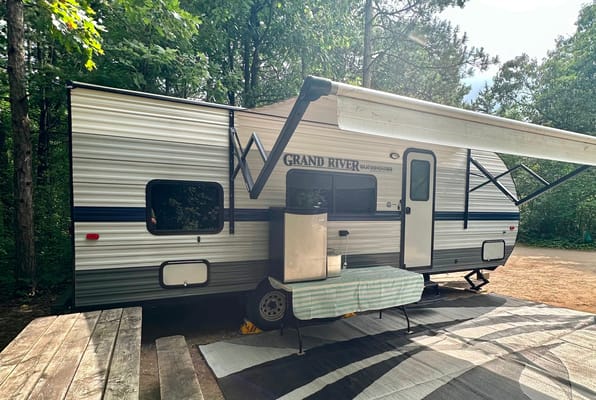 The Bunkhouse - 2020 Grand River 26’