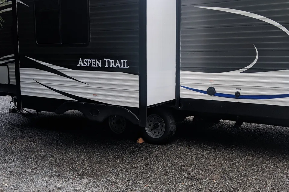 Becca's Dutchmen Aspen trail 2340BH Travel Trailer