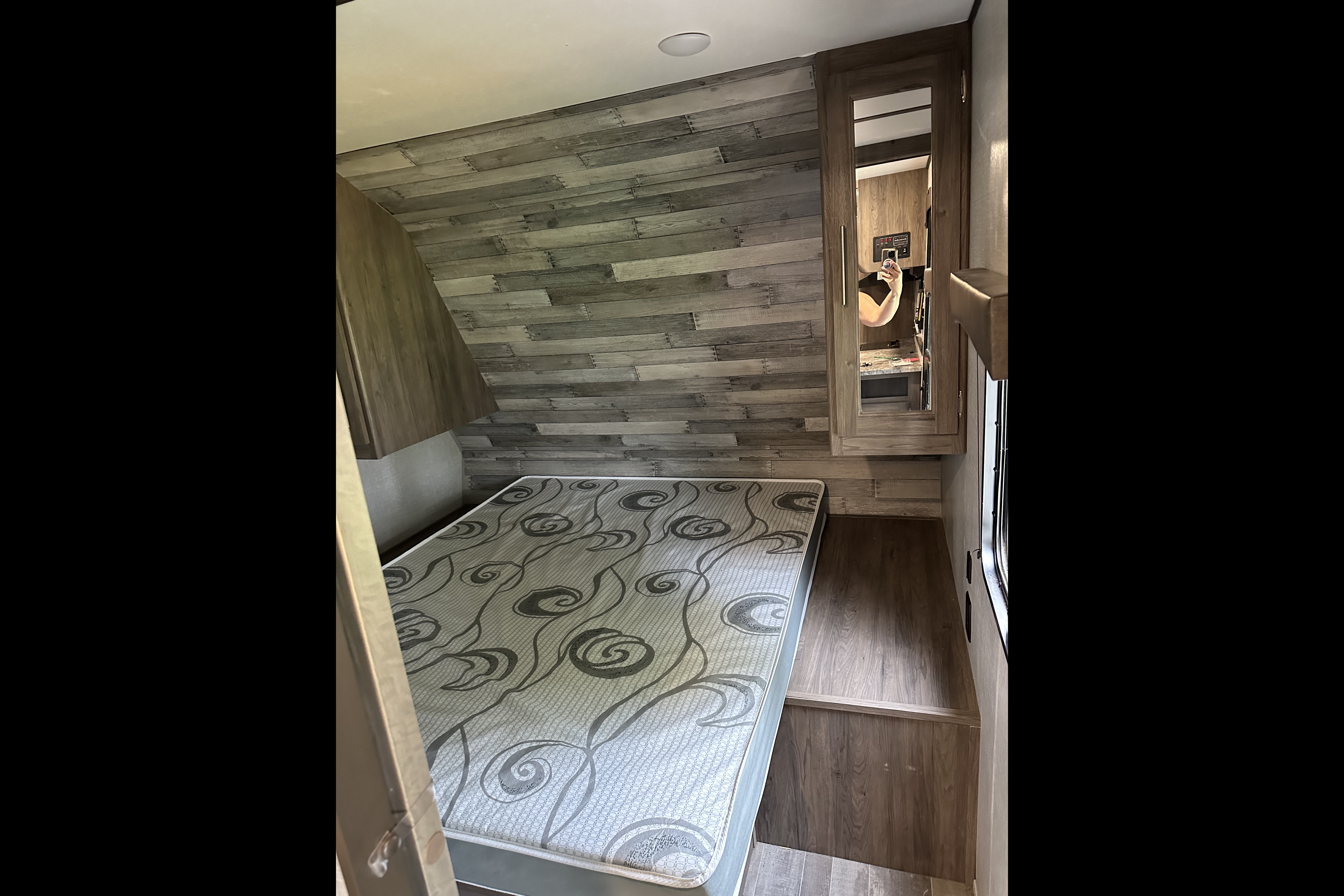 Jessica's Crossroads Zinger Travel Trailer