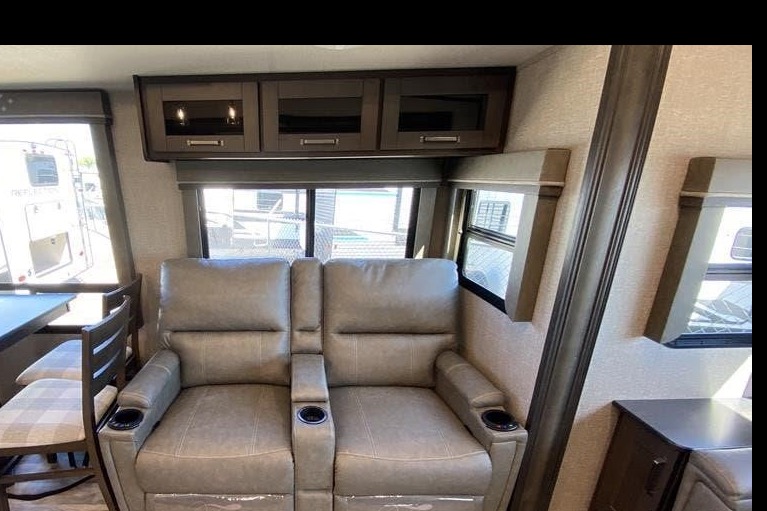 Luxury Family Getaway: Grand Design 367BHS