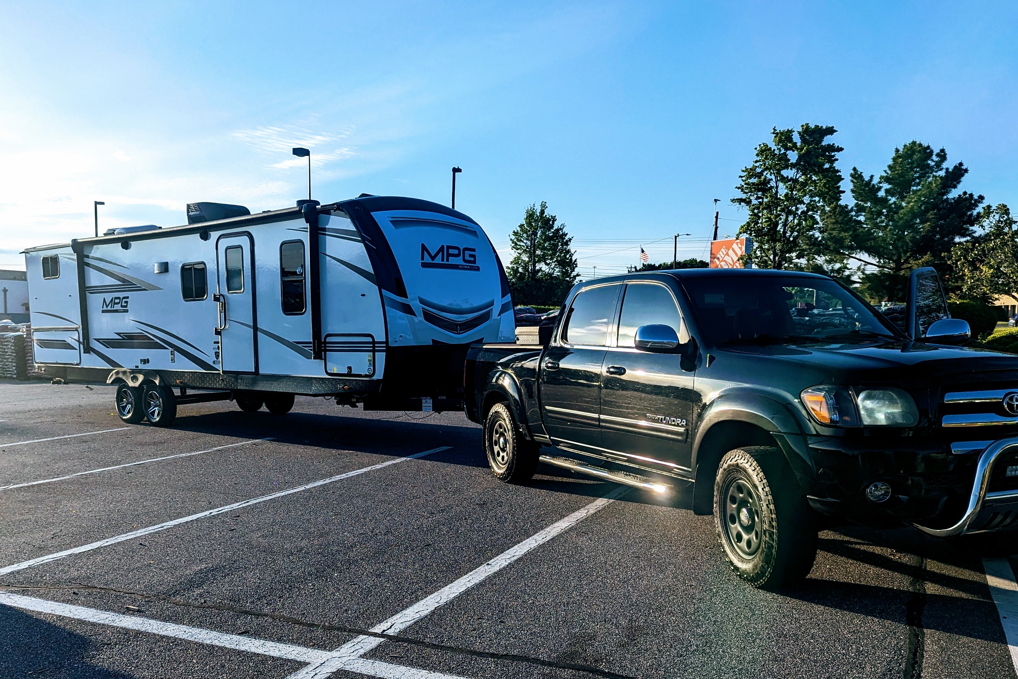 Lexury MPG Traver Trailer 