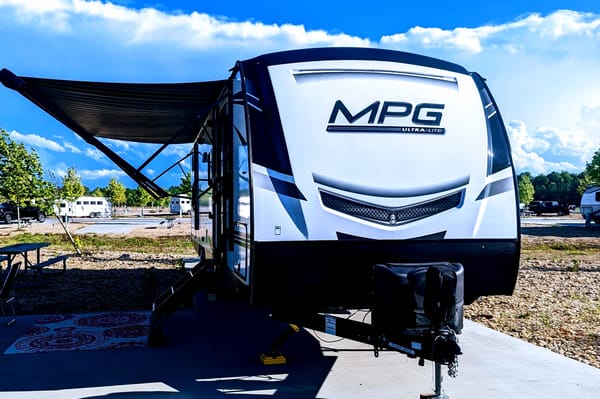 Lexury MPG Traver Trailer