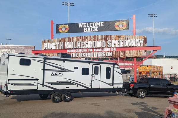 Lexury MPG Traver Trailer