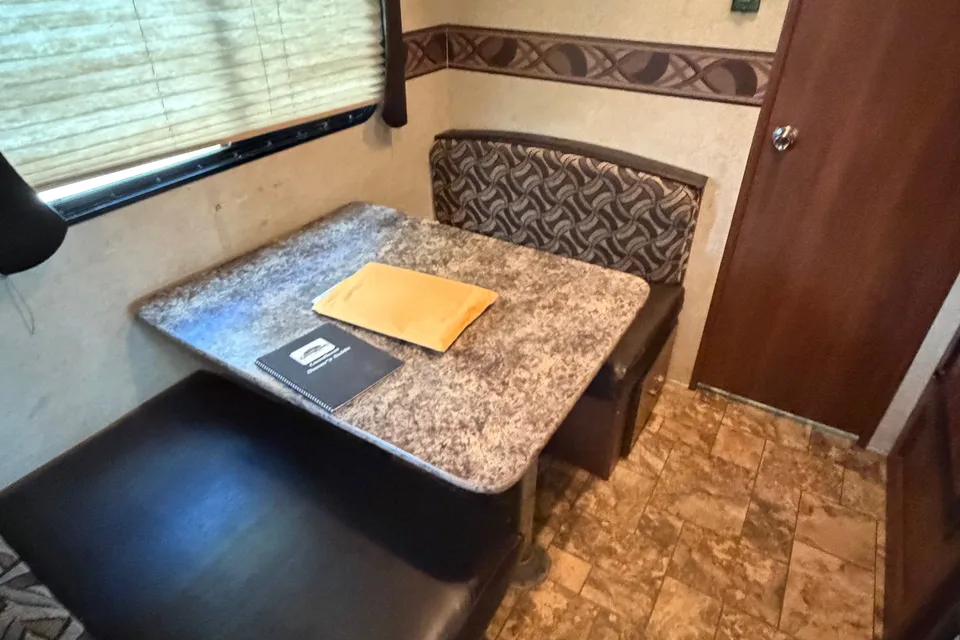 James's Thor Motor Coach Zinger Travel Trailer