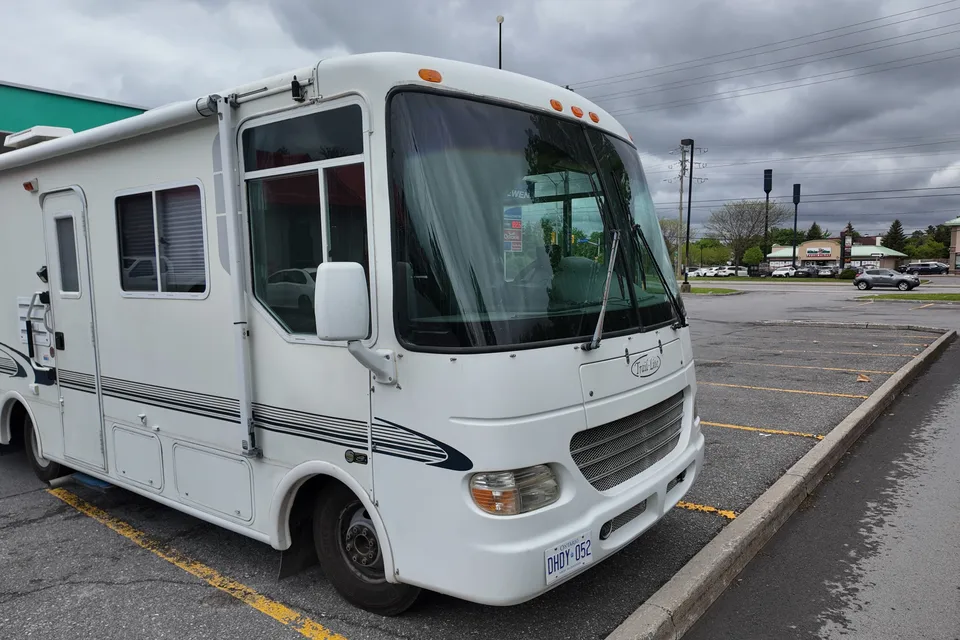 Mabrok's Adventurer Manufacturing Trail lite Class A