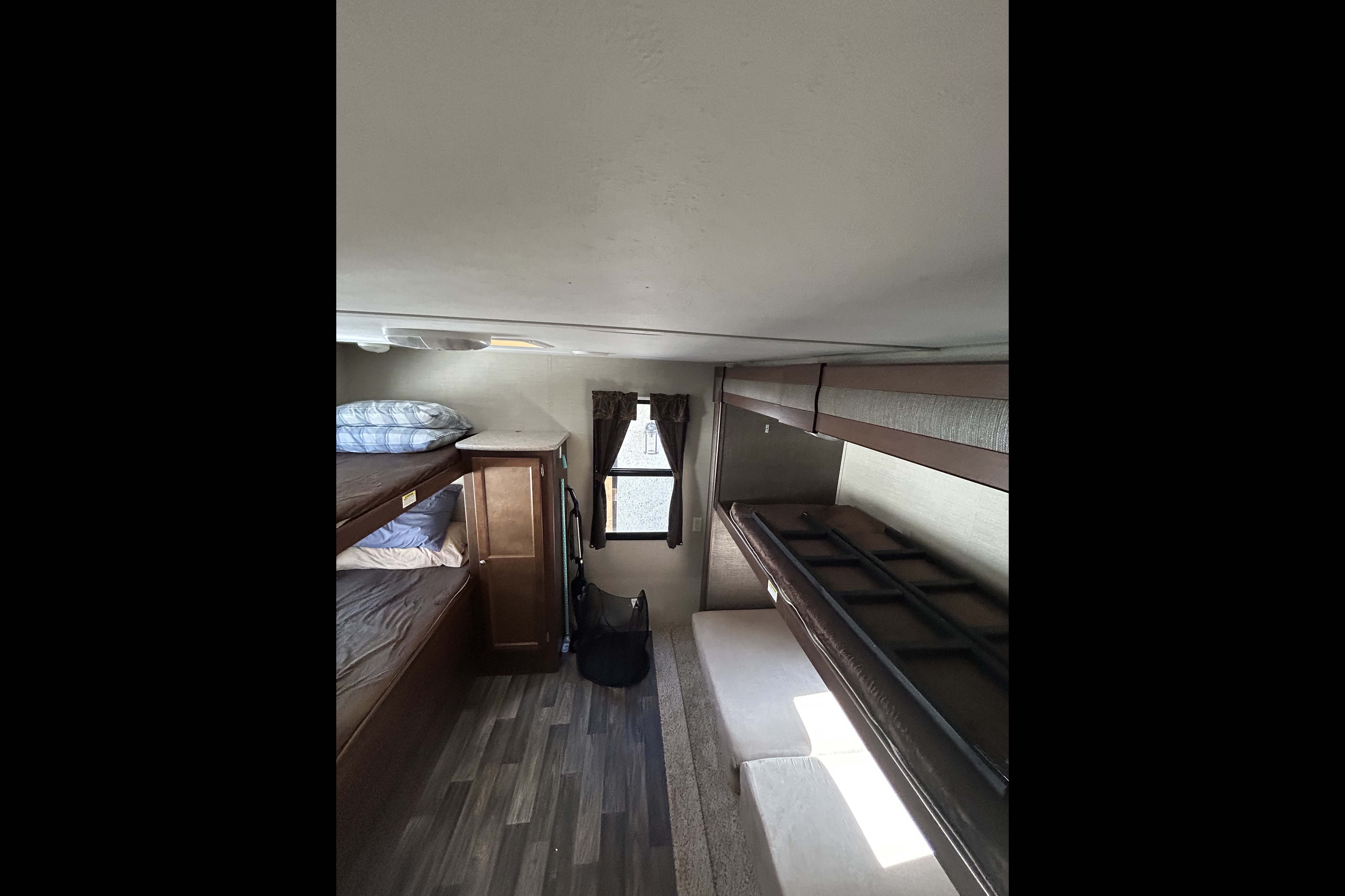 Tyler's Keystone 308BHS Travel Trailer