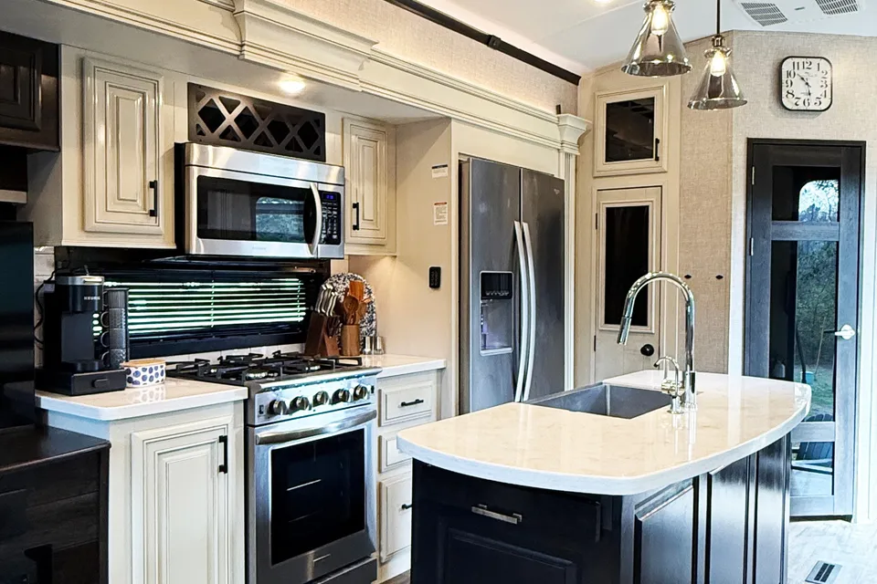 Luxury RV Cottage