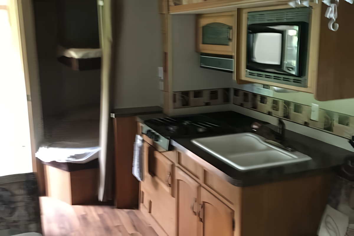 2012 28' forest river bunkhouse