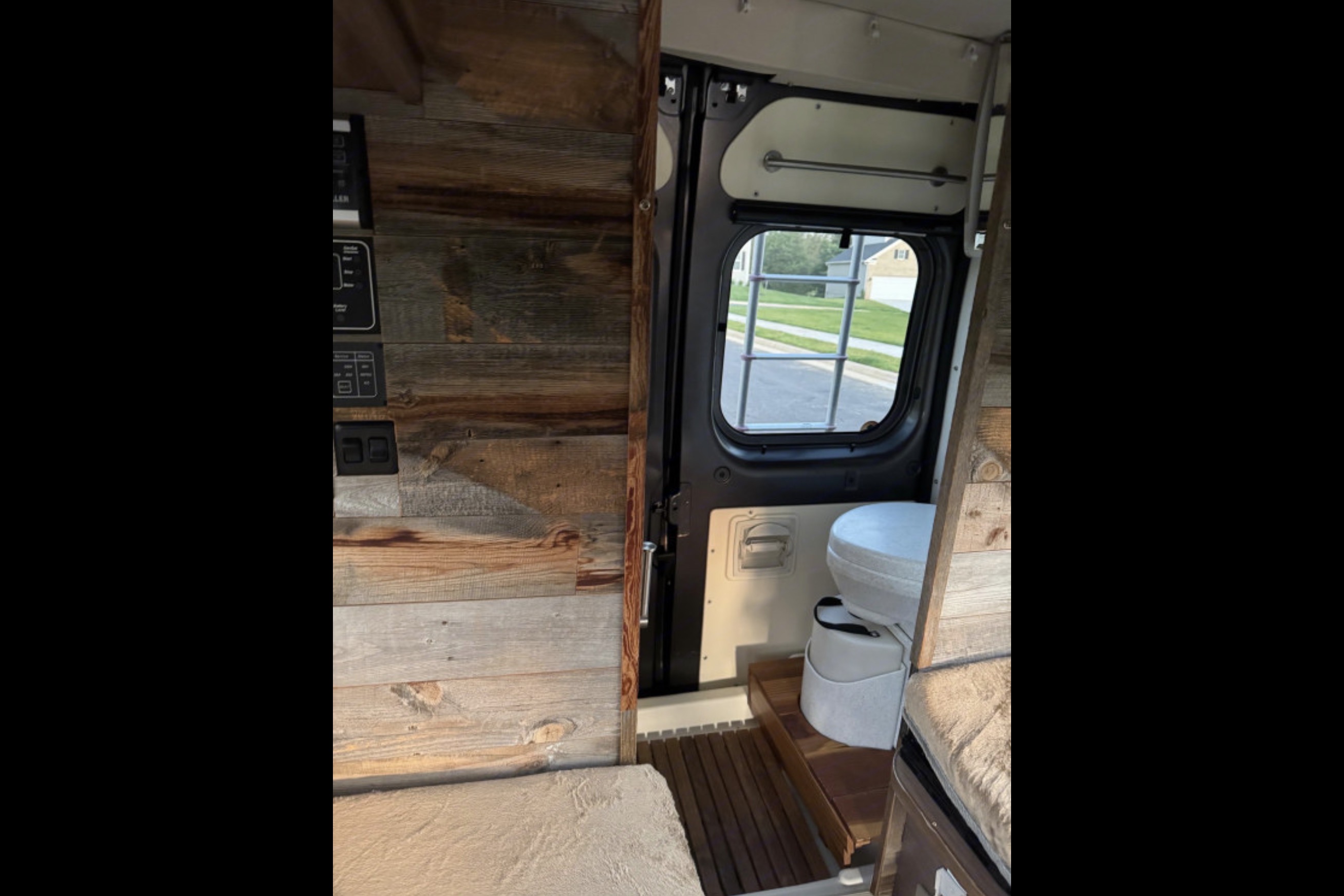 HEMA's Ram 59k Class B