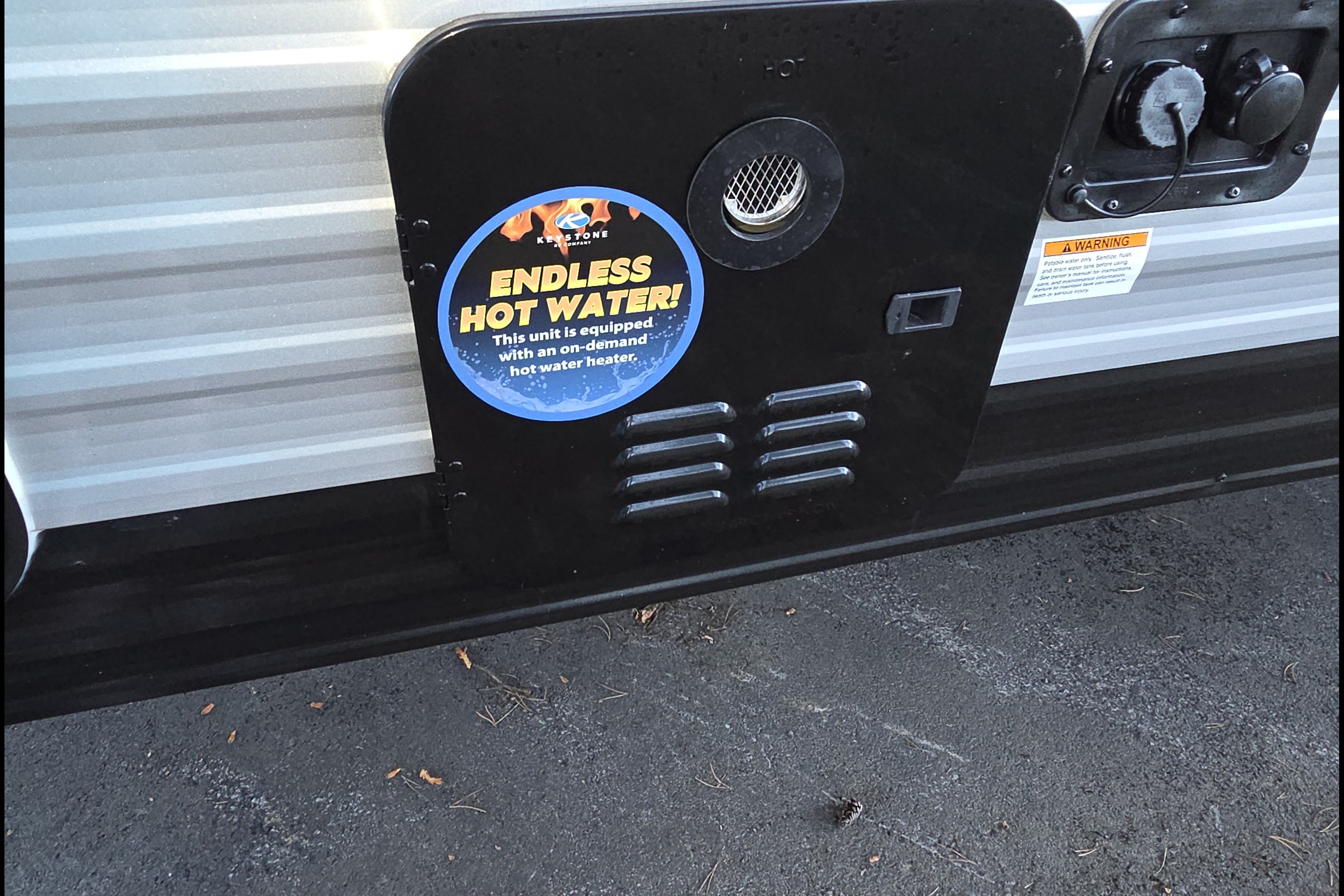 Loaded 2025 Keystone Springdale West 20bhwe Travel Trailer (Aka: Mungojerrie)