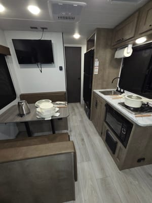 Loaded 2025 Keystone Springdale West 20bhwe Travel Trailer (Aka: Mungojerrie)