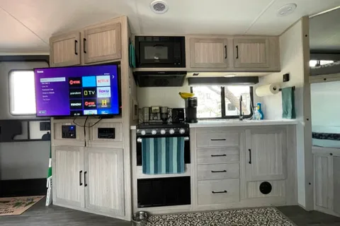 Phoenix area delivery-Westworld, Equine, Barrett Jackson and more