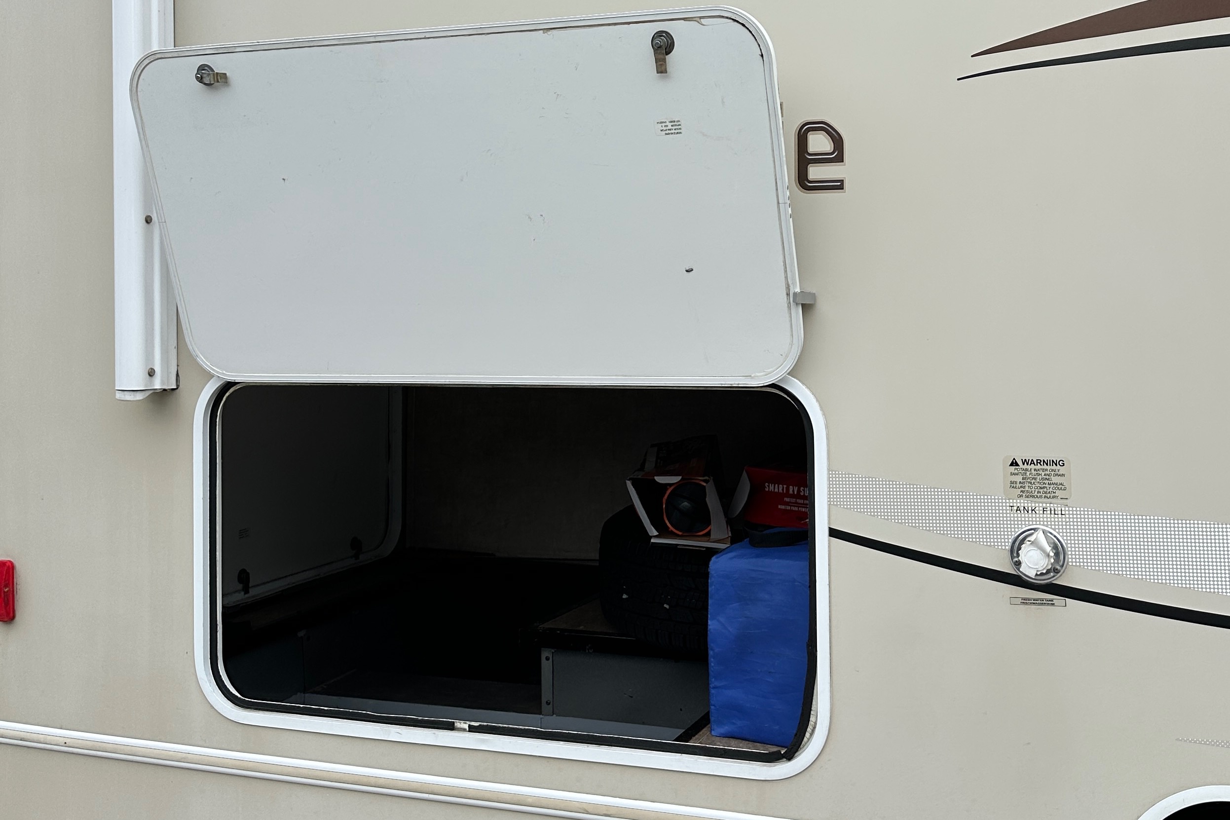 A comfortable Winnebago Minnie Winnie Class C