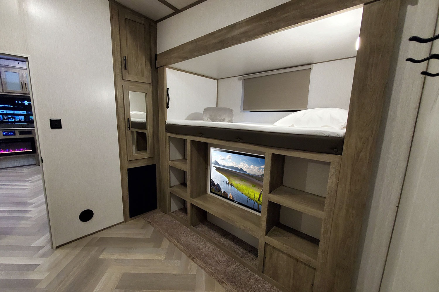 43' 2 BED 2 FULL BATH BUNKHOUSE - OUTSIDE KITCHEN