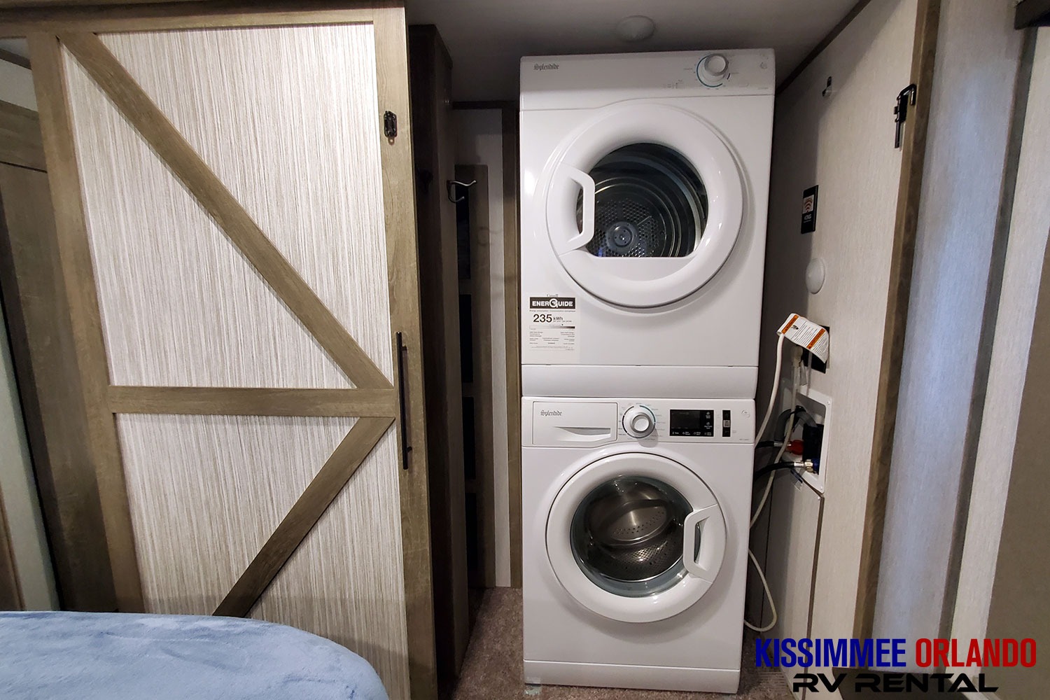 43' 2 BED 2 FULL BATH BUNKHOUSE - OUTSIDE KITCHEN