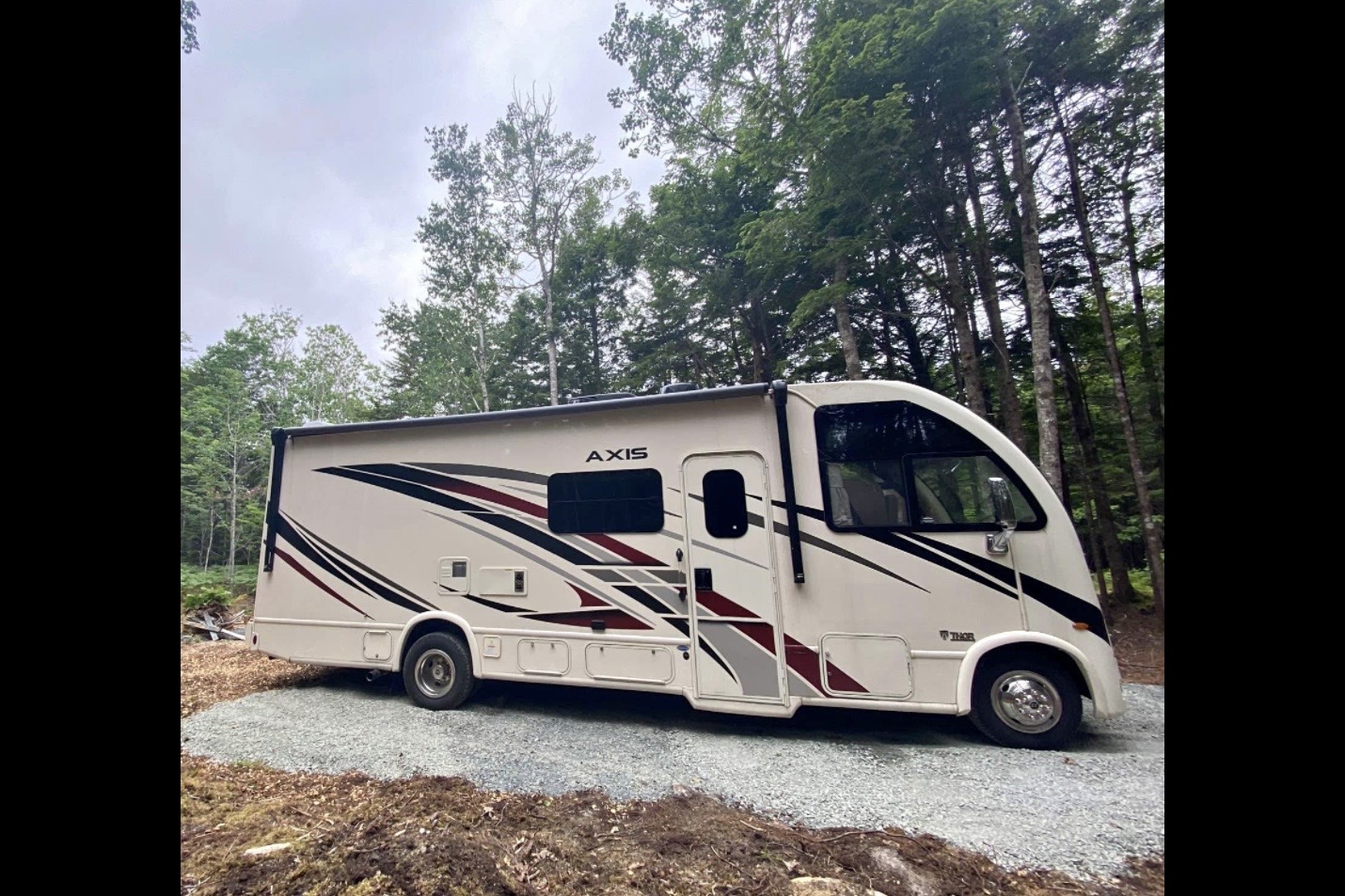 Modern Luxury Meets Easy Driving – 2022 Thor Axis RUV 25.6