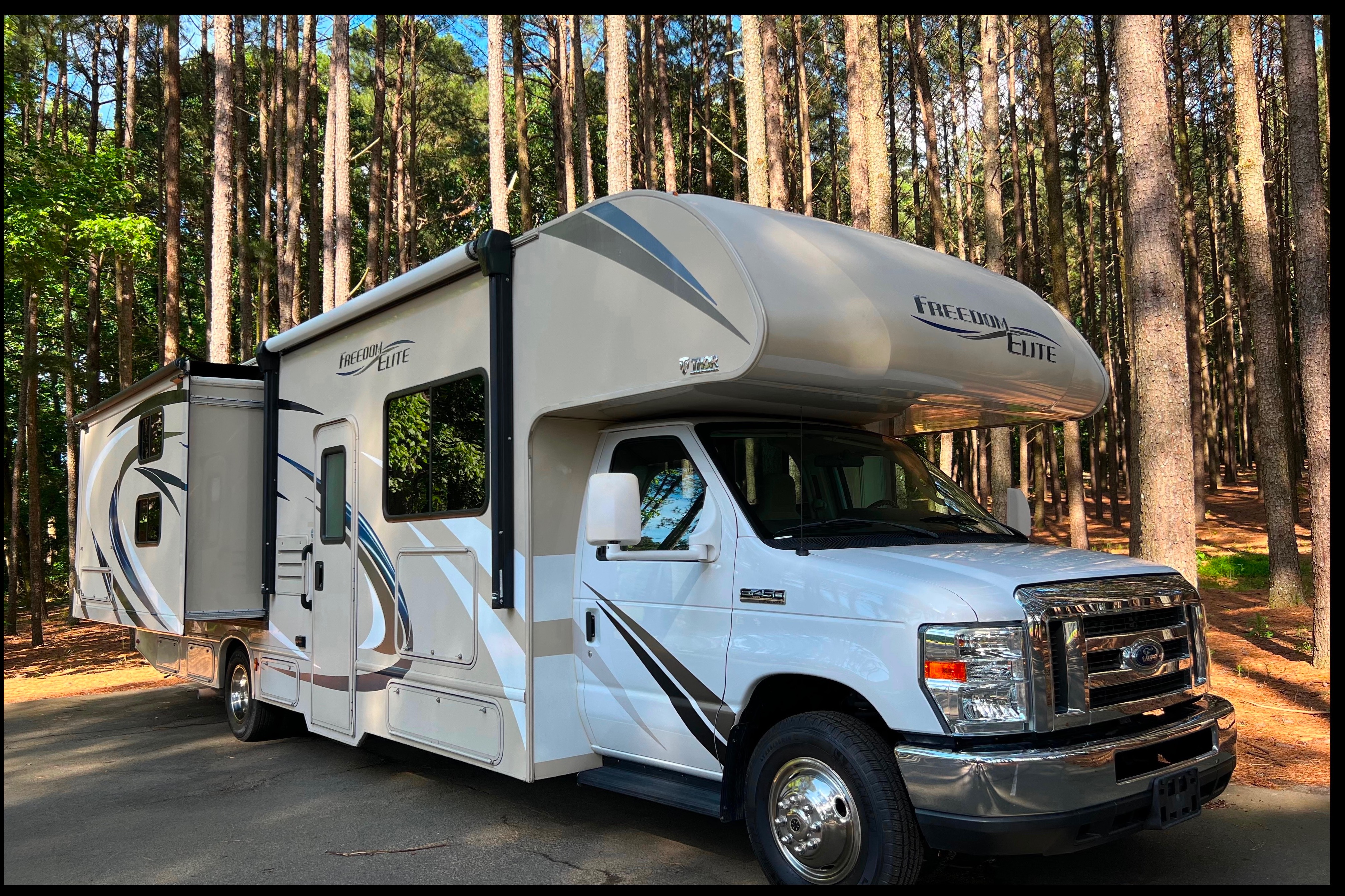 Alex's Thor Motor Coach Freelander Class C