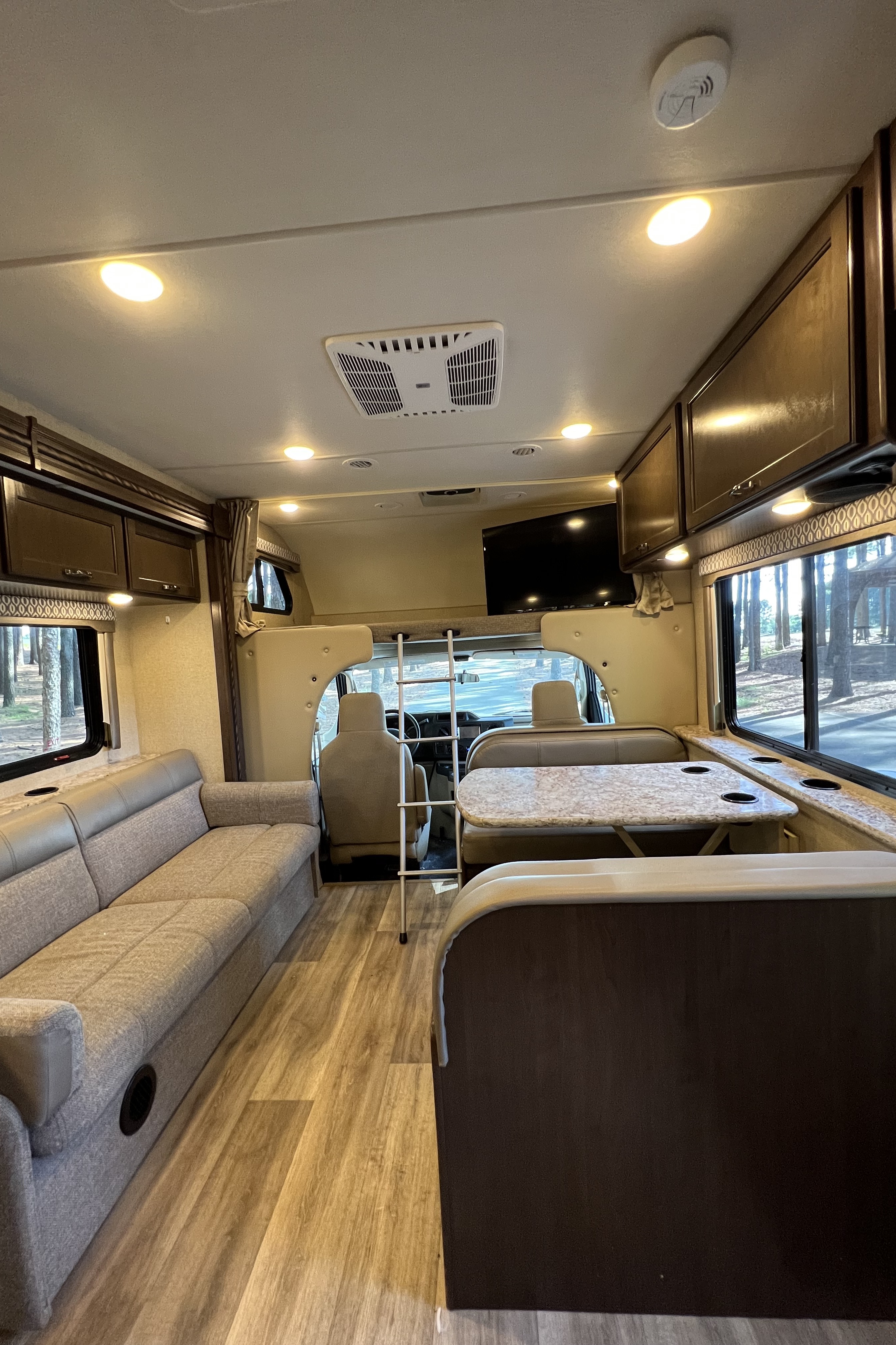 Alex's Thor Motor Coach Freelander Class C