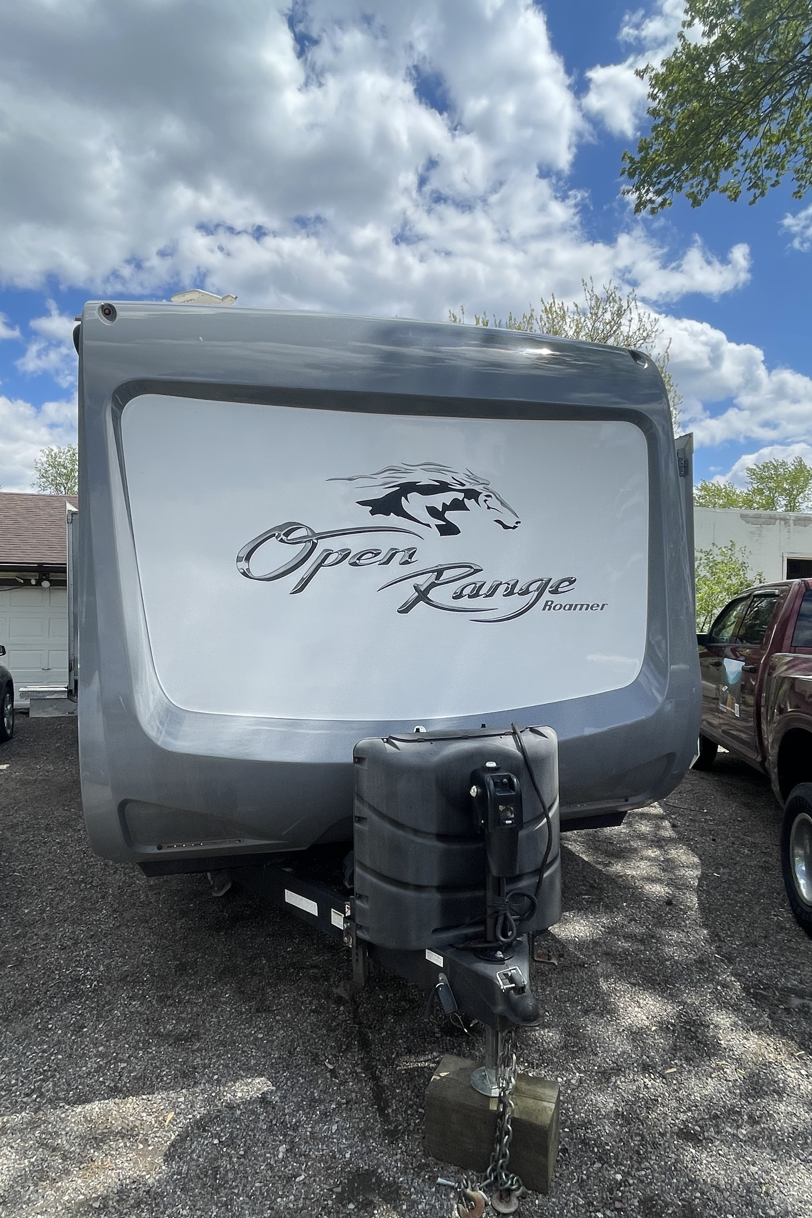 James's Highland Ridge RV 323rls Travel Trailer