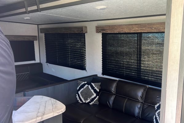 Pack your bags!! 🧳 2021 Aspen Trail 2810BHSWE Travel Trailer