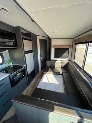 Pack your bags!! 🧳 2021 Aspen Trail 2810BHSWE Travel Trailer