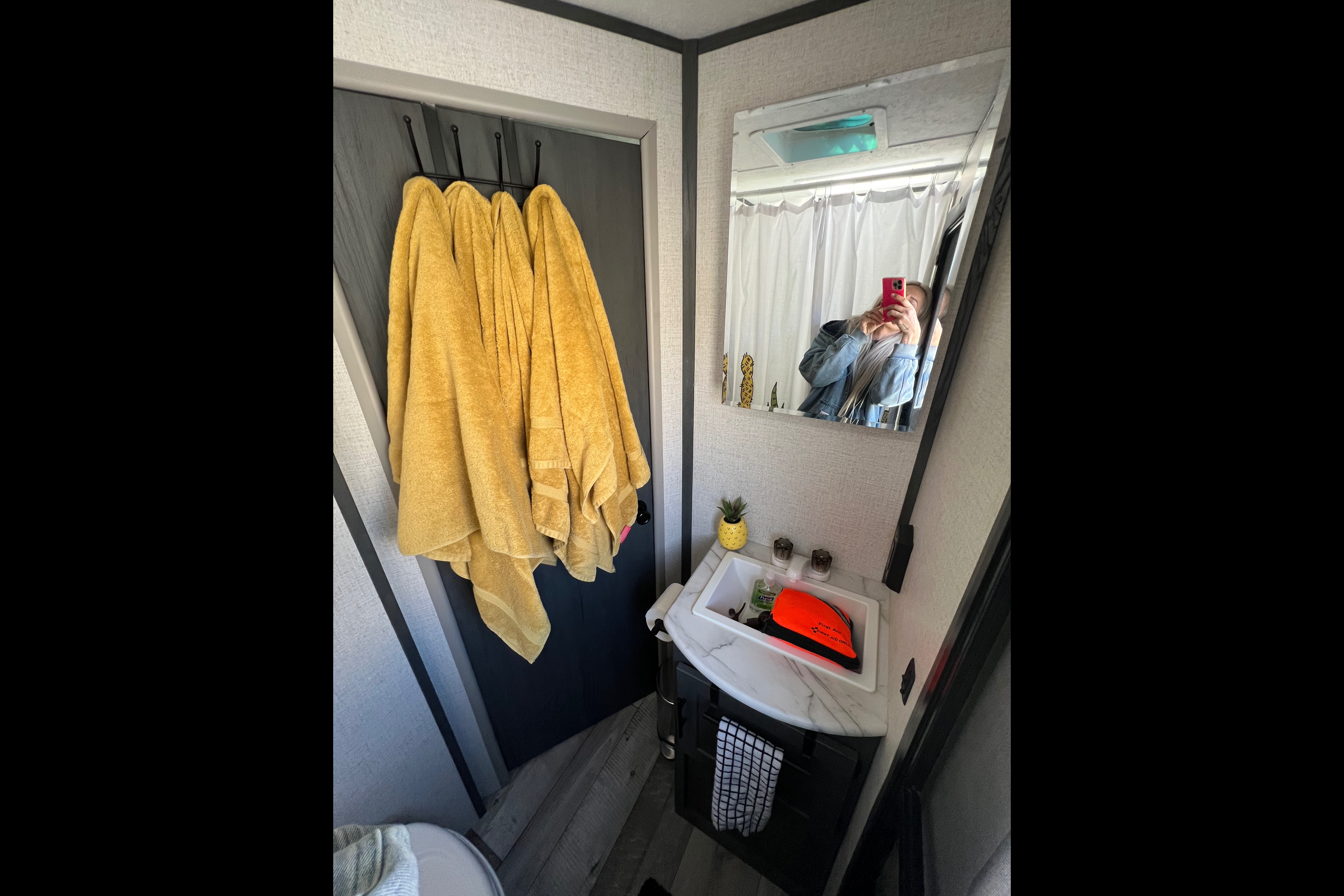 Pack your bags!! 🧳 2021 Aspen Trail 2810BHSWE Travel Trailer