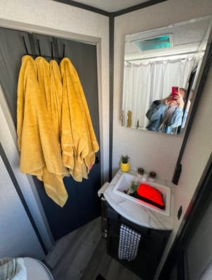 Pack your bags!! 🧳 2021 Aspen Trail 2810BHSWE Travel Trailer