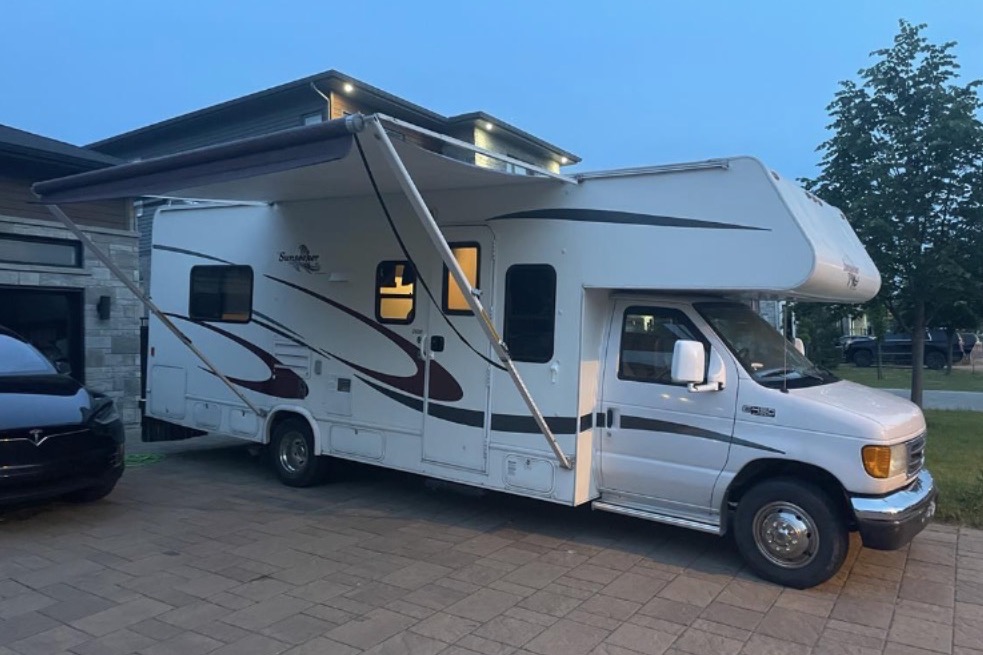 Adventurer's Ford Sunseeker Class C