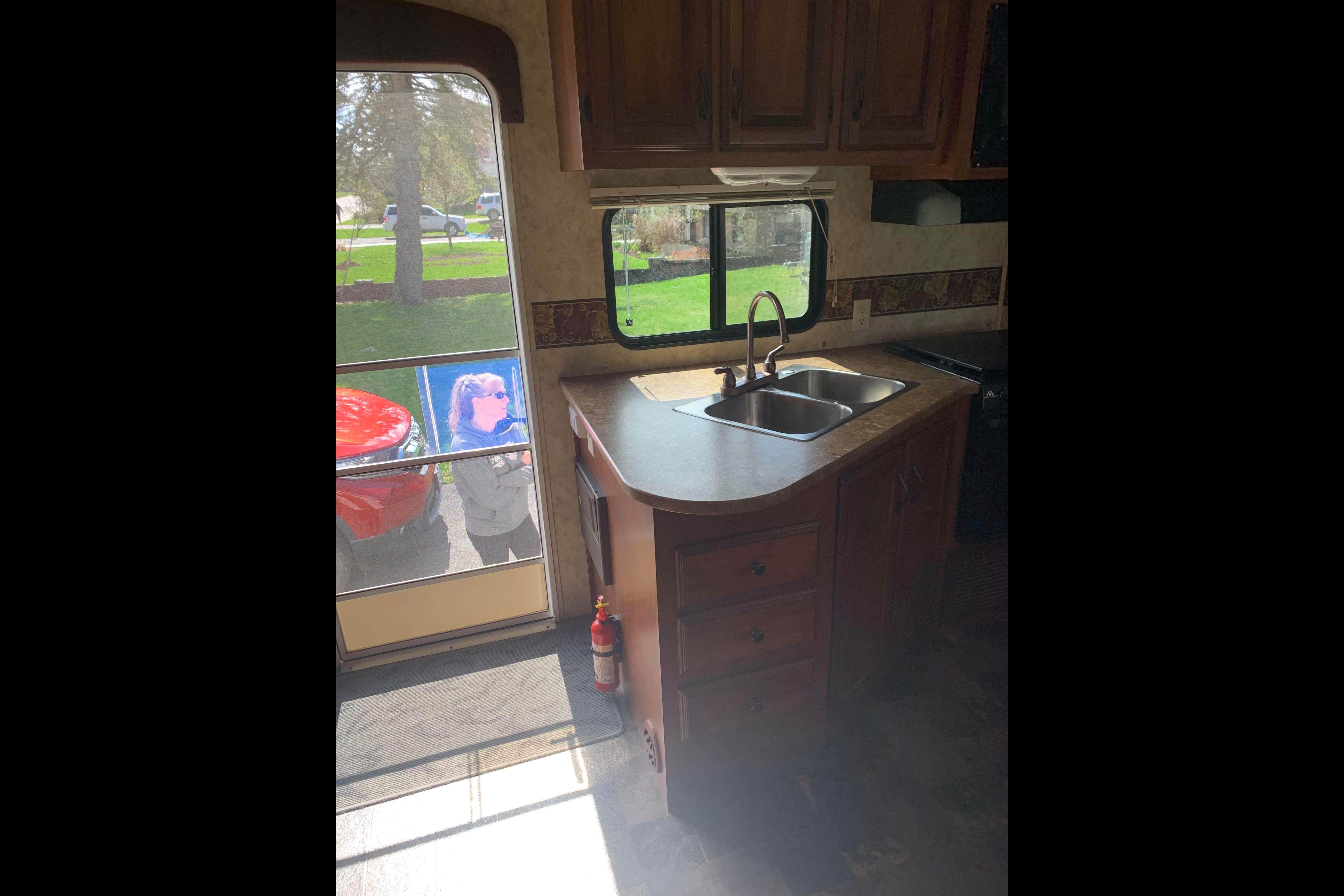 Annie’s Coachmen Chapparel Lite Fifth Wheel